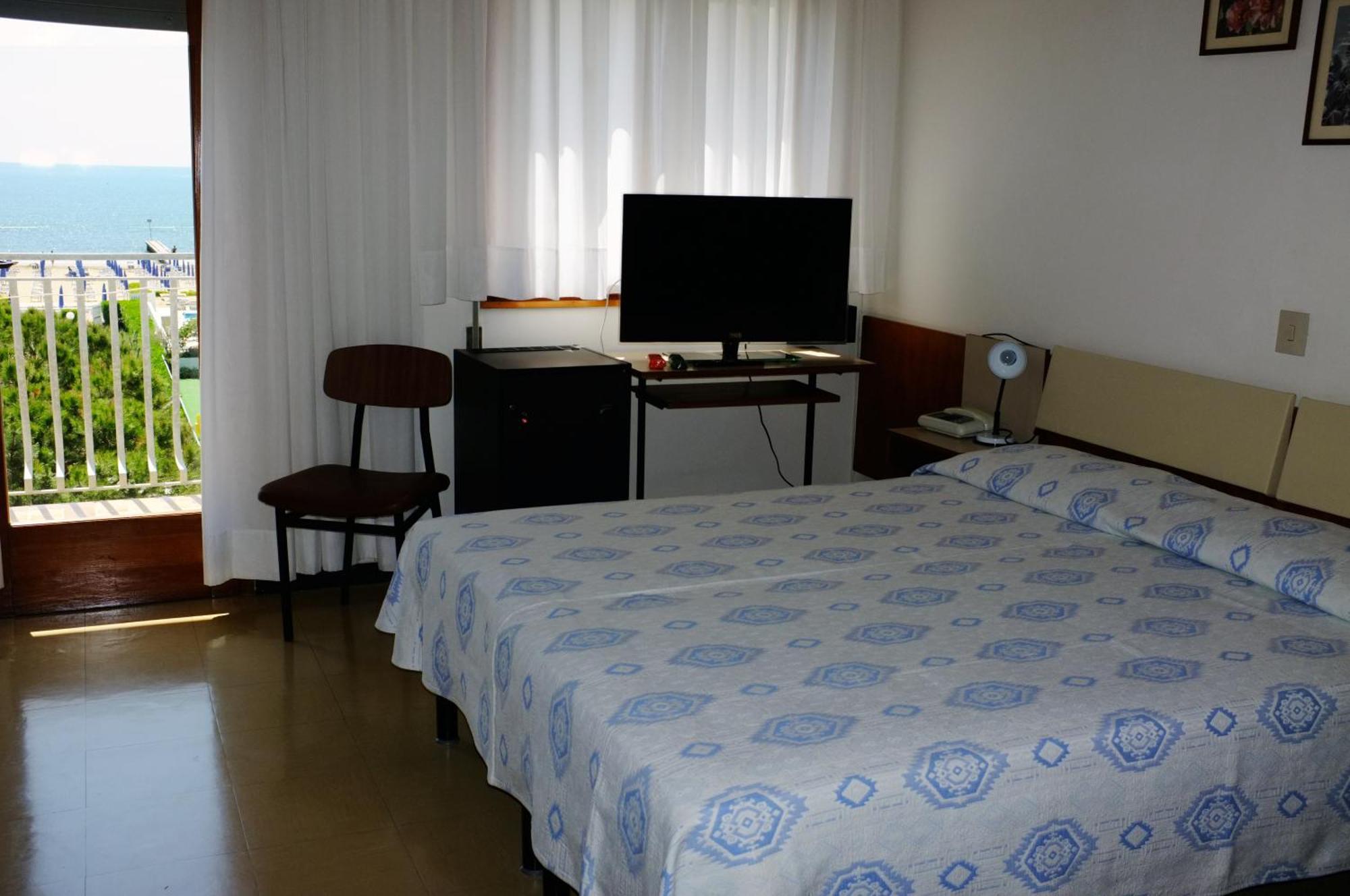 Hotel Reno Lido di Jesolo Esterno foto