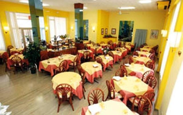 Hotel Reno Lido di Jesolo Esterno foto