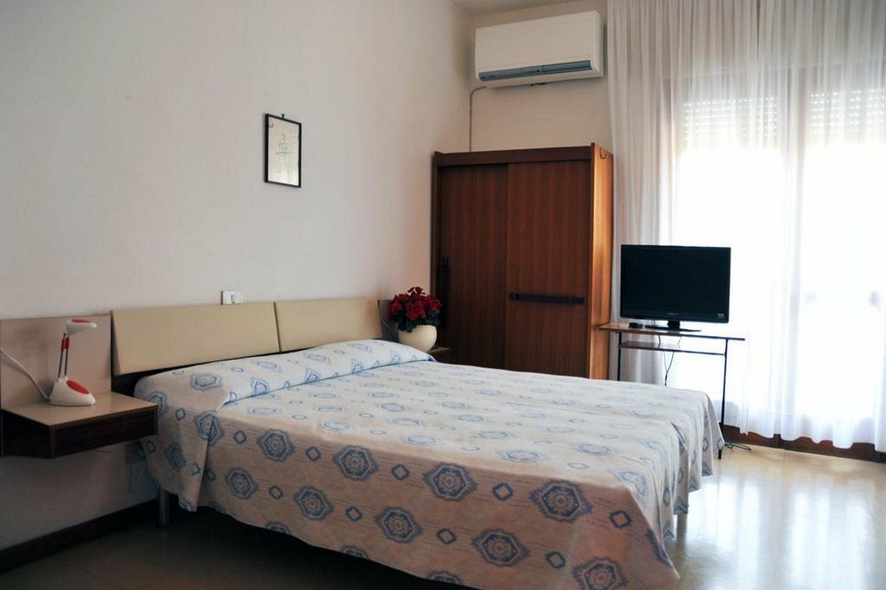 Hotel Reno Lido di Jesolo Esterno foto